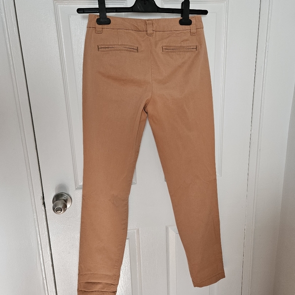 GAP khaki tan pants. Size 00 - Picture 2 of 4